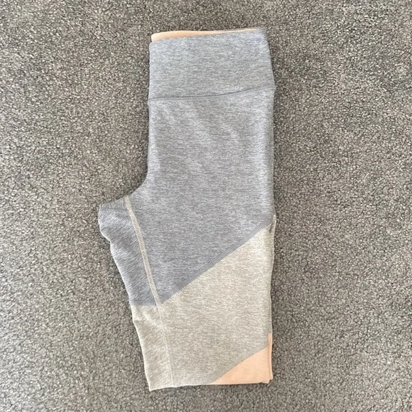 Outdoor Voices leggings 🎉 - Picture 4 of 5